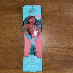 Beauty/Haircare: Wet Brush - Princess Moana. NIB.